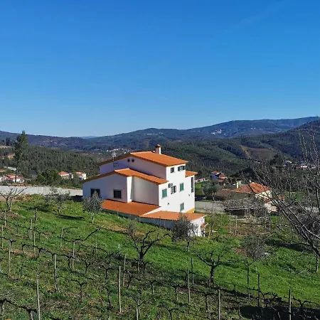Casa Colina Troviscainho